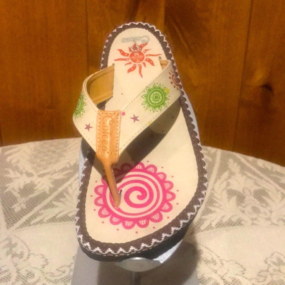 NWT Calceo Handcrafted Sandals Size 6M
